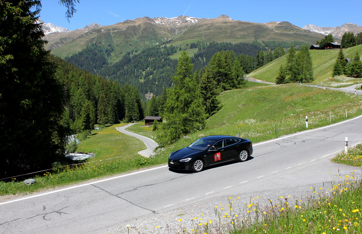 Unterwegs mit dem Tesla auf der Grand Tour of Switzerland